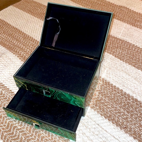 Jewelry Box - Picture 5 of 10